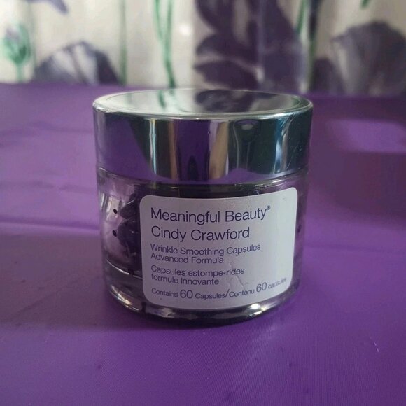 Meaningful Beauty 60 Capsules Wrinkle Smoothing MB Cindy Crawford SEALED - Picture 1 of 3